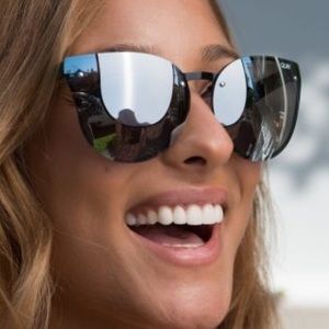 Quay “higher love” mirrored sunglasses